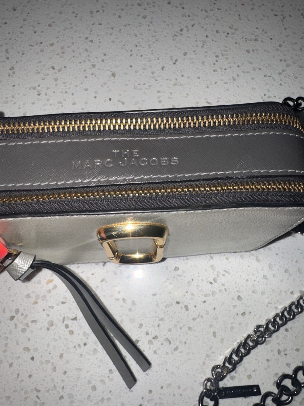 Marc Jacob’s Hot Shot Crossbody bag silver leather tri color metal chain strap - Picture 5 of 7